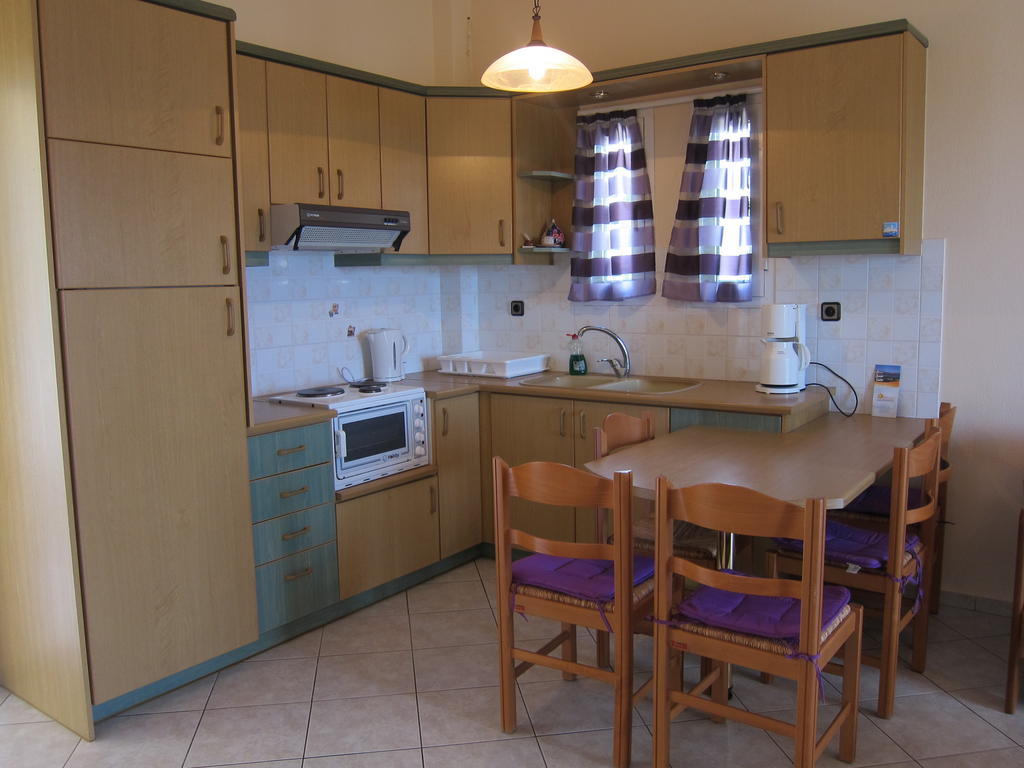 Stelios Apartments Istron Rom bilde