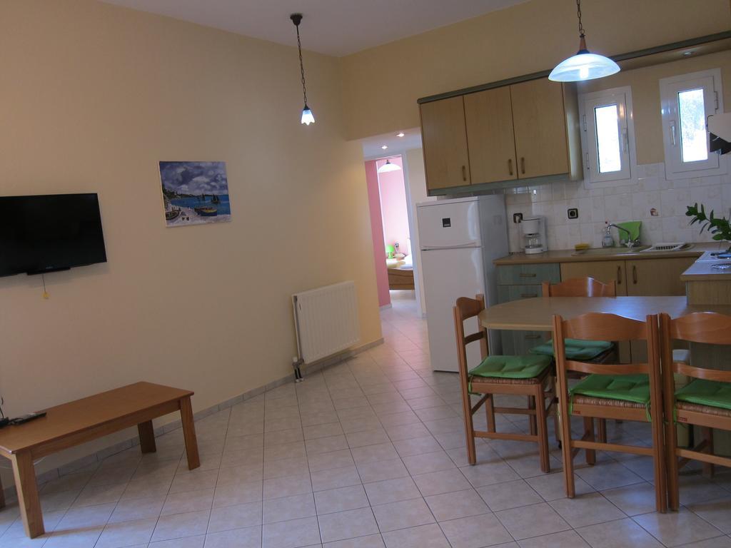 Stelios Apartments Istron Eksteriør bilde